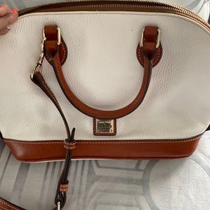 Dooney and bourke tote bag